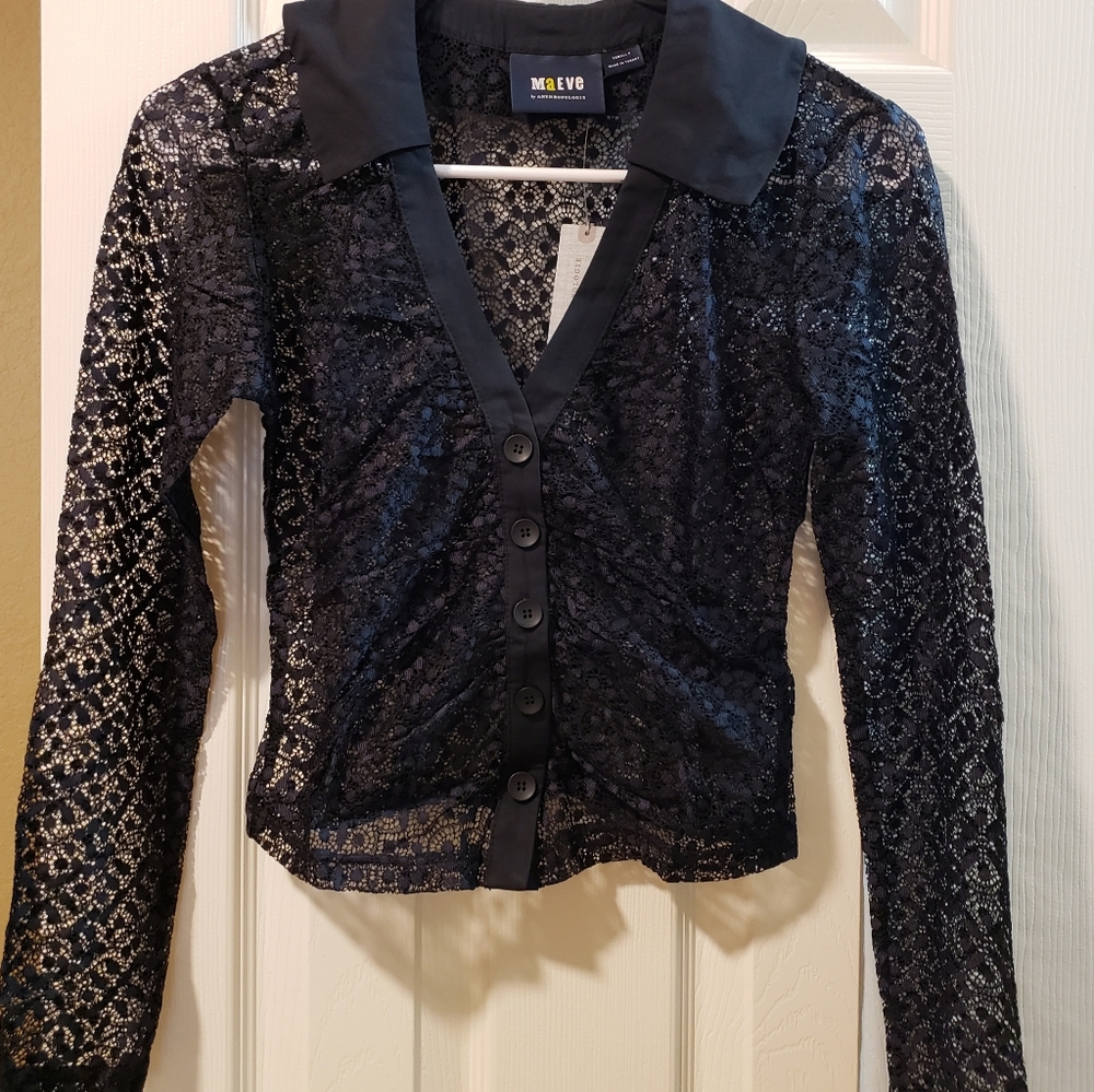 Women Lace Top Size XS Petites